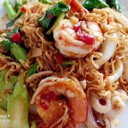 มาม่าผัด ขี้เมา