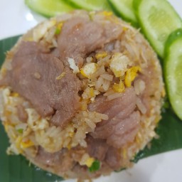 ข้าวผัดเนื้อนุ่มขุนช้าง