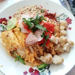 ก๋วยเตี๋ยวไทย ใต้อุโมงค์