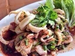 ลาบปลาหมึก
