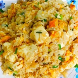 ข้าวผัดหมูสับไข่เค็ม