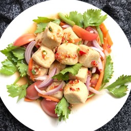 ยำอร่อยและส้มตำแซ่บ