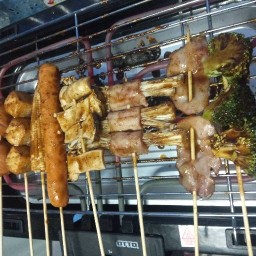 บ้านหมูโบว์ (หม่าล่า ปิ้งย่าง)