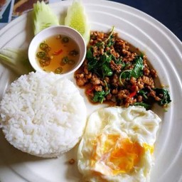 ข้าวกระเพราหมู