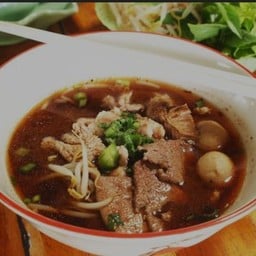 ครัวมีเส้น ปั้ม ปตท.นิคมพัฒนา