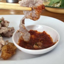 ลวกจิ้มรวมหมู