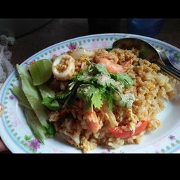 ข้าวผัดรวมมิตร