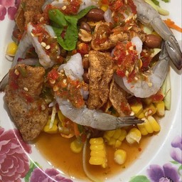 ยำกุ้งสด