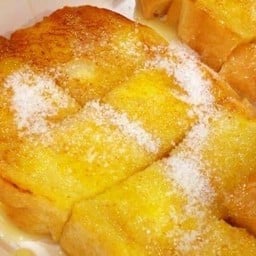 ปังปิ้งเนยน้ำตาล