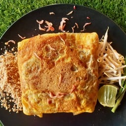 ผัดไทย โบราณ ห่อไข่