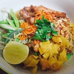 ก๋วยเตี๋ยวสุโขทัย สูตรโบราณ พันท้ายนรสิงห์