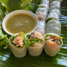 ก๋วยเตี๋ยวลุยสวนคุณแดง