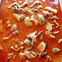 แกงเผ็ดเนื้อ