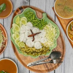 ขนมจีน 1 โล เลือกน้ำแกงได้ 2 อย่าง