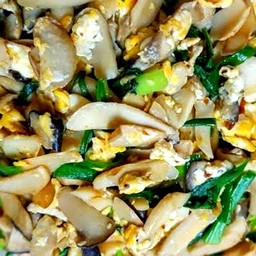 เห็ดรวมผัดไข่