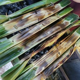 ขนมจากมะพร้าวอ่อน & ข้าวเหนียวปิ้ง แม่เพียน