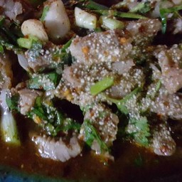 น้ำตกเนื้อ