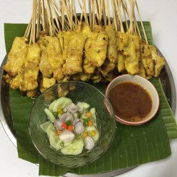 ขนมจีบ หมูสะเต๊ะพี่โบว์(เอิงเอยเก่า ตลาดพัฒนา) ซอยเพชรพัฒนา 3