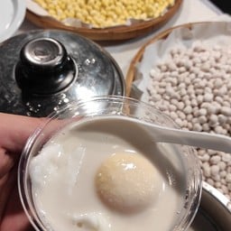 บัวลอยไข่หวาน เจ้าเจมส์