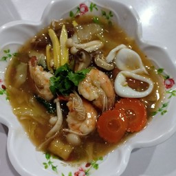 ราดหน้าทะเล