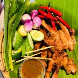 หมูปลาร้า แม่มณี