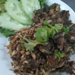 กบทอดกระเทียม