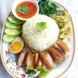 ตาตั้ม ข้าวมันไก่ หมู่บ้านการเคหะ2