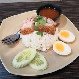 โกหม่ำ "ก๋วยเตี๋ยวหมูต้มยำ" 大叔店