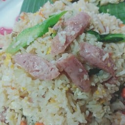 ข้าวผัดแหนม