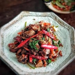 กะเพราเป็ดย่างหรงจา