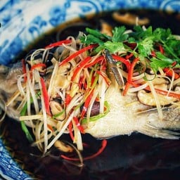 ปลากะพงนึ่งซีอิ๊ว