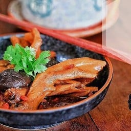 ขาเป็ดตุ๋น