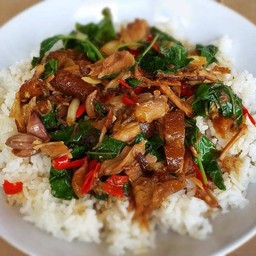 ขาหมู&กระเพรา