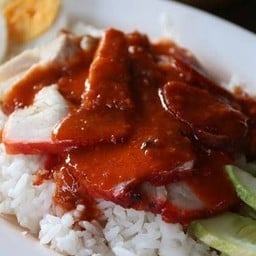 ข้าวหมูแดง