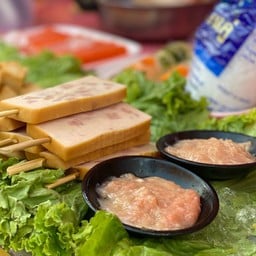 คุณนายชาบูน้ำดำ เสียบไม้