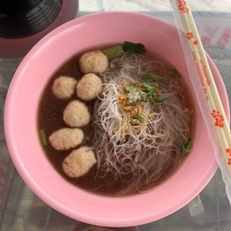 ก๋วยเตี๋ยวแชมป์ &ก๋วยเตี๋ยวตามสั่ง