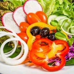 Steak and Salad by Mango House (แมงโก้เฮ้าส์)