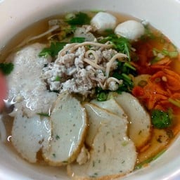 ก๋วยเตี๋ยวโบราณสูตรน้ำปลาหมึก