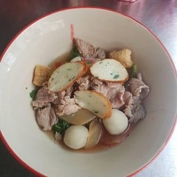 บังอิ๊บเย็นตาโฟเนื้อ