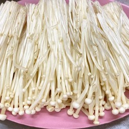 เห็ดเข็มทอง