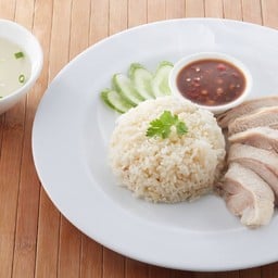 ข้าวมันไก่ โกหญิง