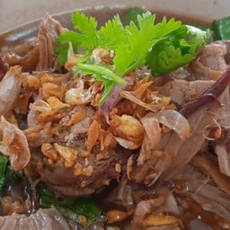 ขาหมูโอวัลตินbyวิราภรณ์