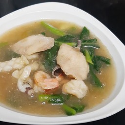 ก๋วยเตี๋ยวราดหน้าทะเล