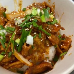 ข้าวหน้ากิมจิหมู