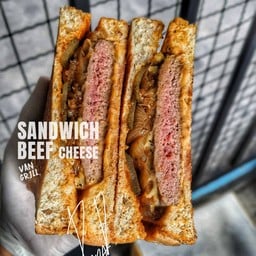 BEEF CHEESE SANDWICH