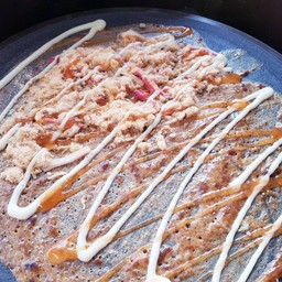 เครปกรอบ  ไข่  พริกเผา  ไก่หยอง