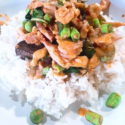 พริกแกงไก่