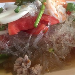 ยำวุ้นเส้นรวมมิตร