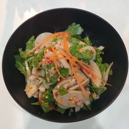 ยำหมูยอ