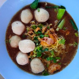 ก๋วยเตี๋ยวลูกชิ้นฮั้งเพ้ง และอาหารตามสั่ง